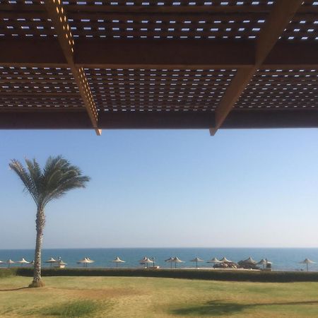Beach Front Chalet アインソフナ エクステリア 写真